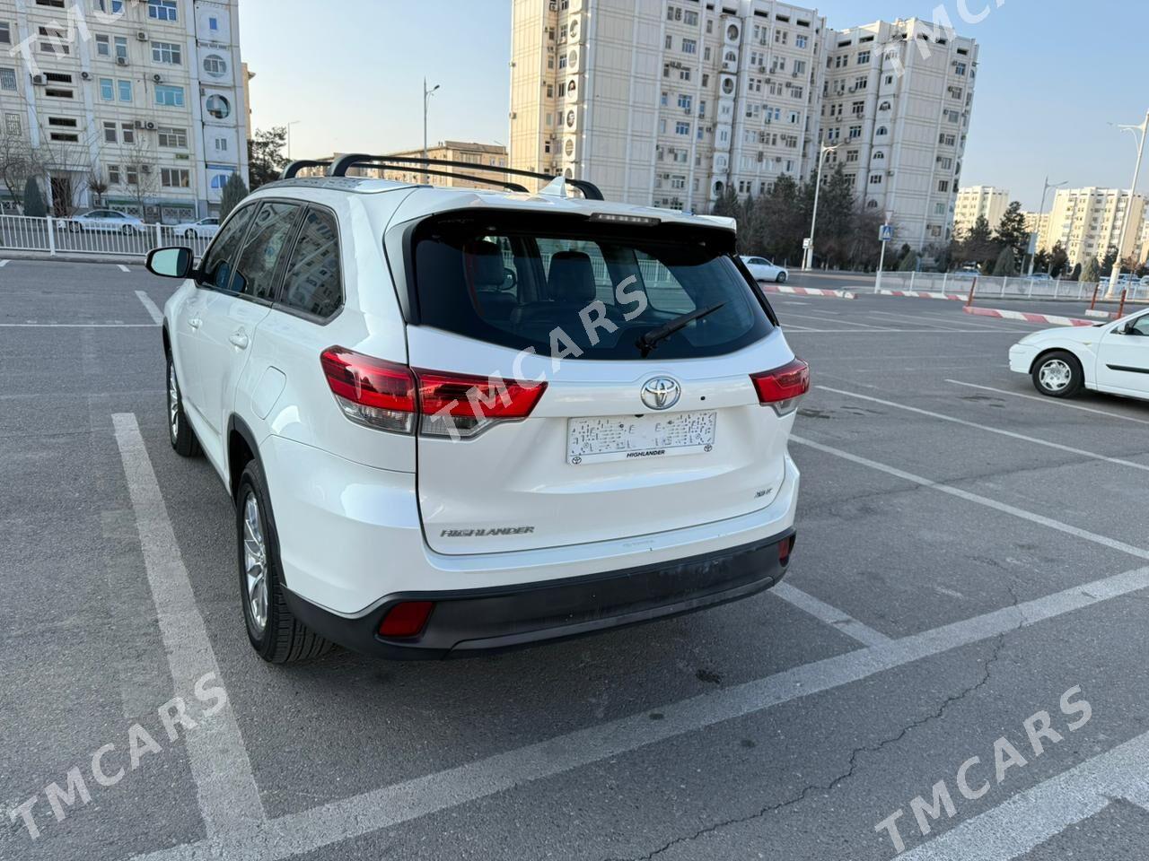 Toyota Highlander 2019 - 440 000 TMT - Aşgabat - img 7