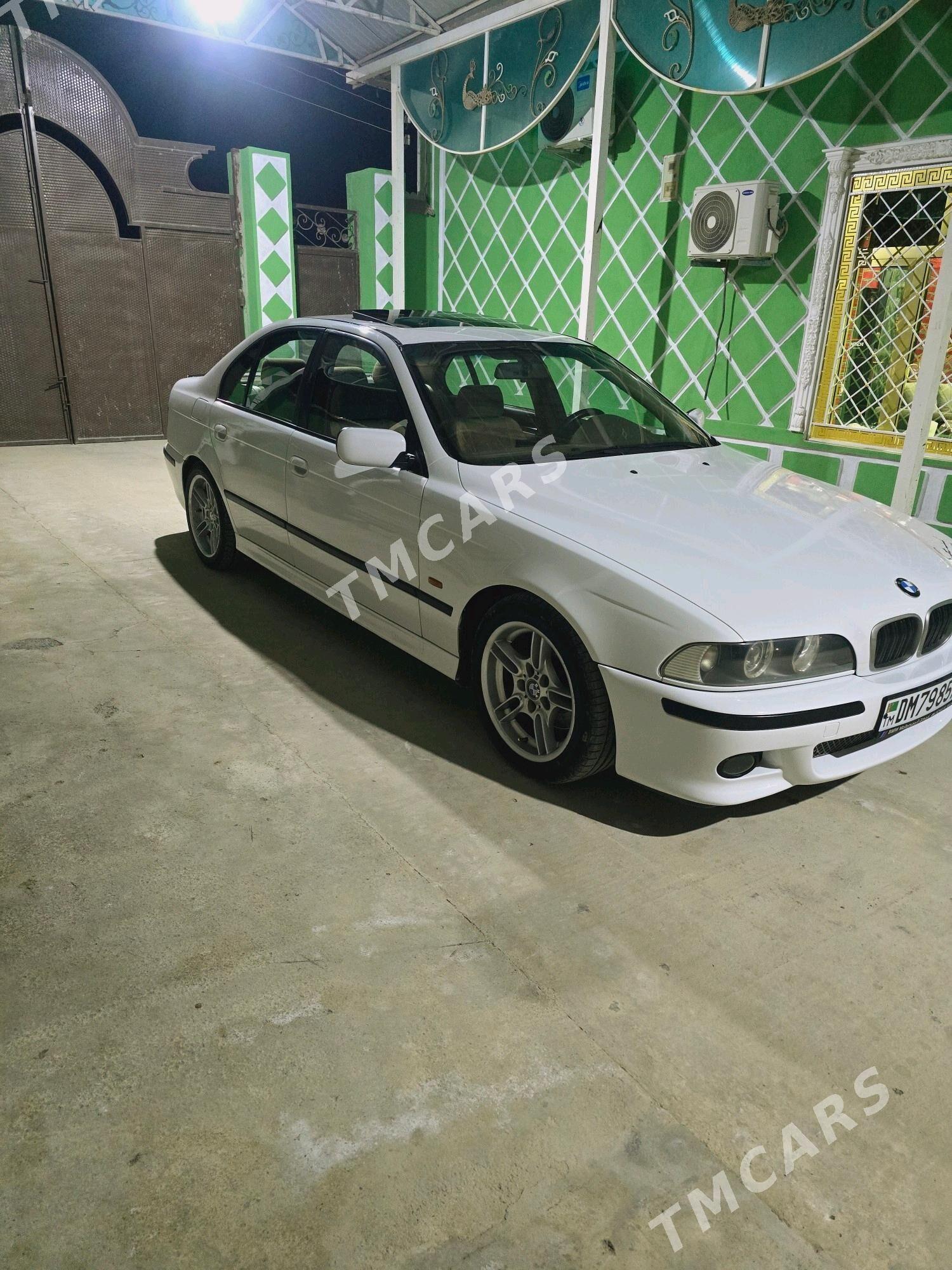 BMW E39 2002 - 120 000 TMT - Kaka - img 5