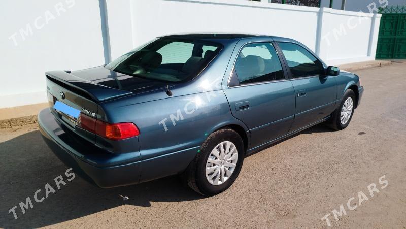 Toyota Camry 2000 - 105 000 TMT - Байрамали - img 5