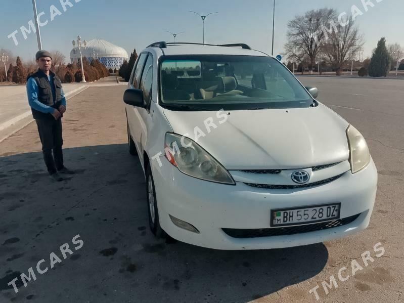 Toyota Sienna 2008 - 160 000 TMT - Daşoguz - img 5