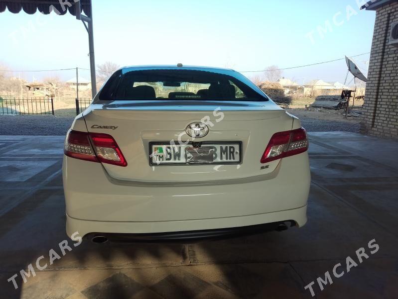 Toyota Camry 2011 - 230 000 TMT - Мары - img 2