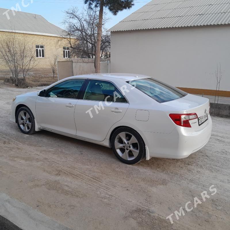 Toyota Camry 2013 - 175 000 TMT - Мары - img 2