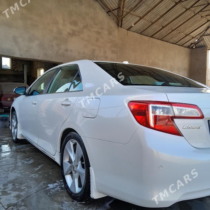 Toyota Camry 2013 - 175 000 TMT - Мары - img 3