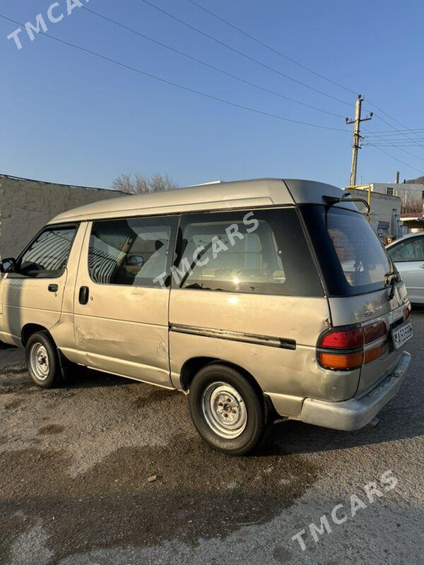 Toyota Hiace 1998 - 26 000 TMT - Дашогуз - img 2