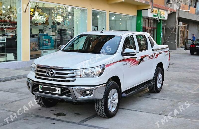 Toyota Hilux 2017 - 454 000 TMT - Мары - img 5