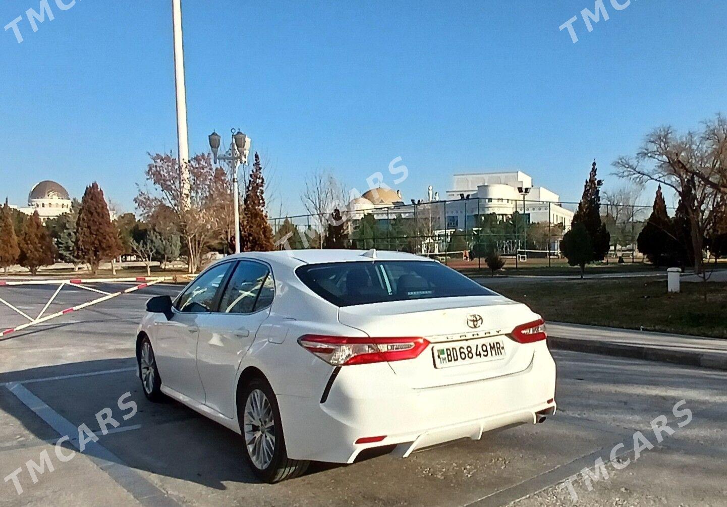 Toyota Camry 2019 - 320 000 TMT - Мары - img 3