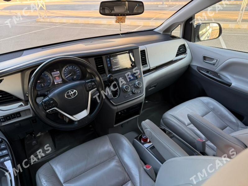 Toyota Sienna 2016 - 375 000 TMT - Aşgabat - img 10