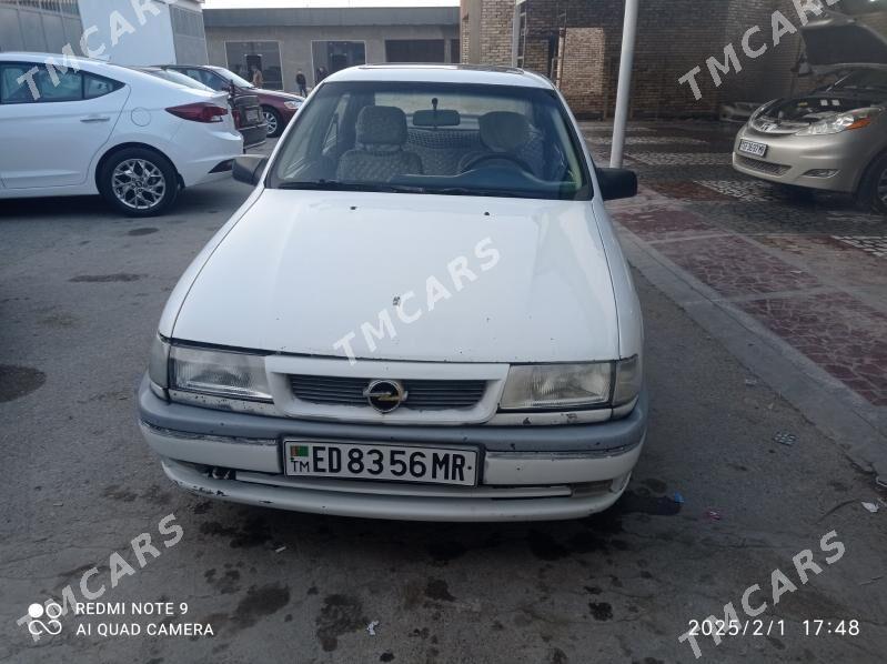 Opel Vectra 1993 - 30 000 TMT - Mary - img 2