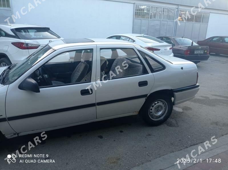 Opel Vectra 1993 - 30 000 TMT - Mary - img 3