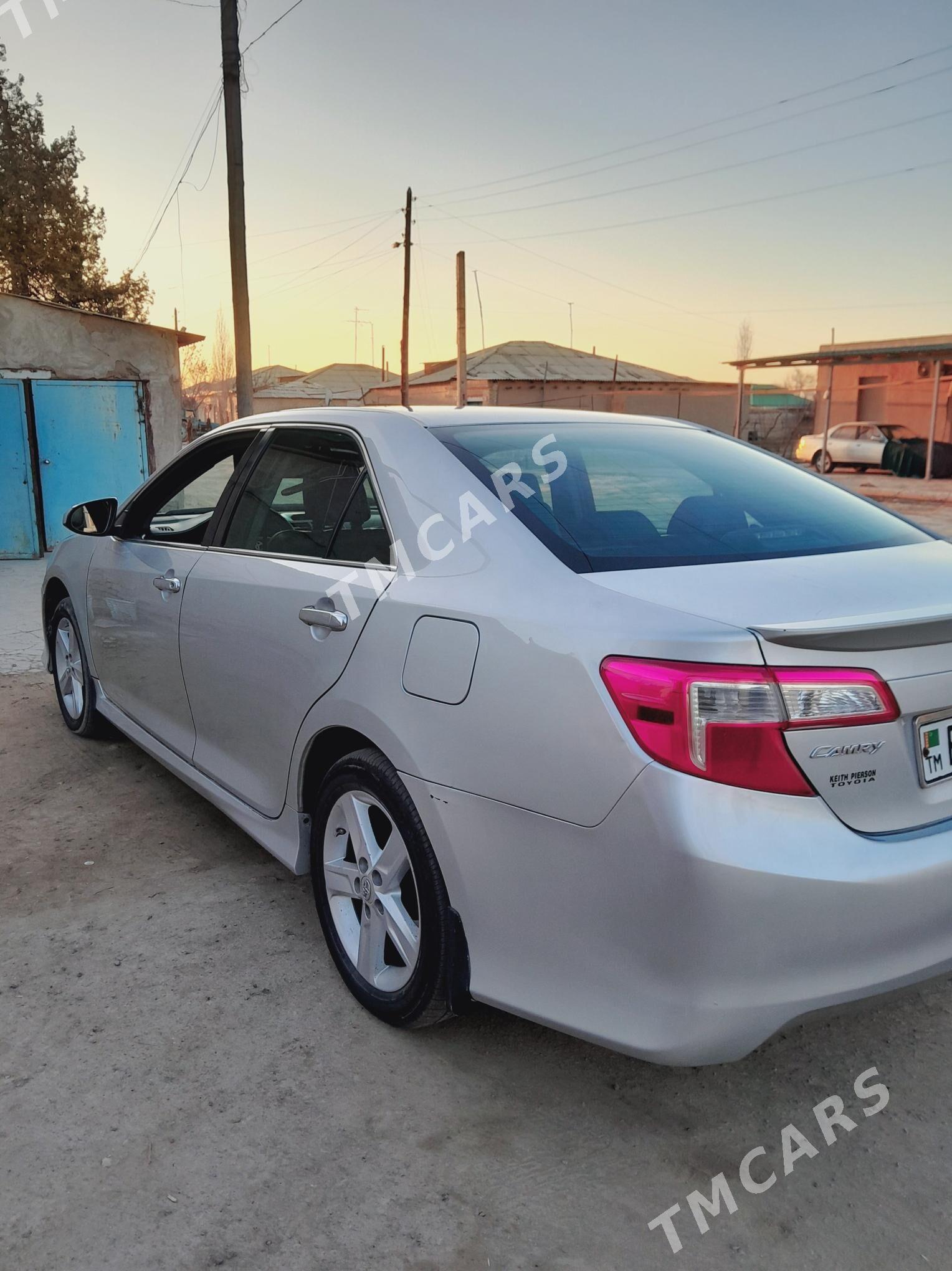 Toyota Camry 2012 - 170 000 TMT - Gurbansoltan Eje - img 2