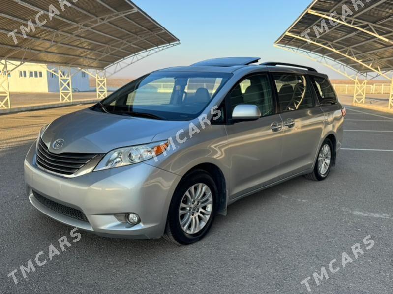 Toyota Sienna 2016 - 385 000 TMT - Aşgabat - img 4