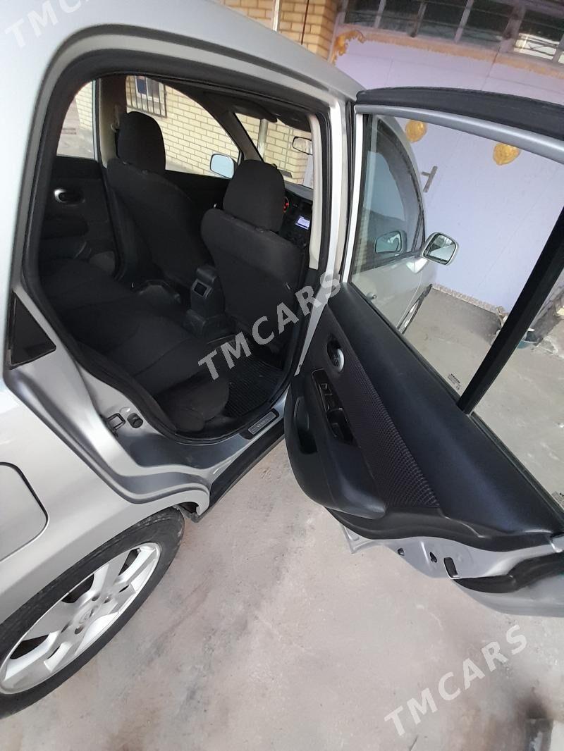 Nissan Versa 2010 - 125 000 TMT - Дарганата - img 4