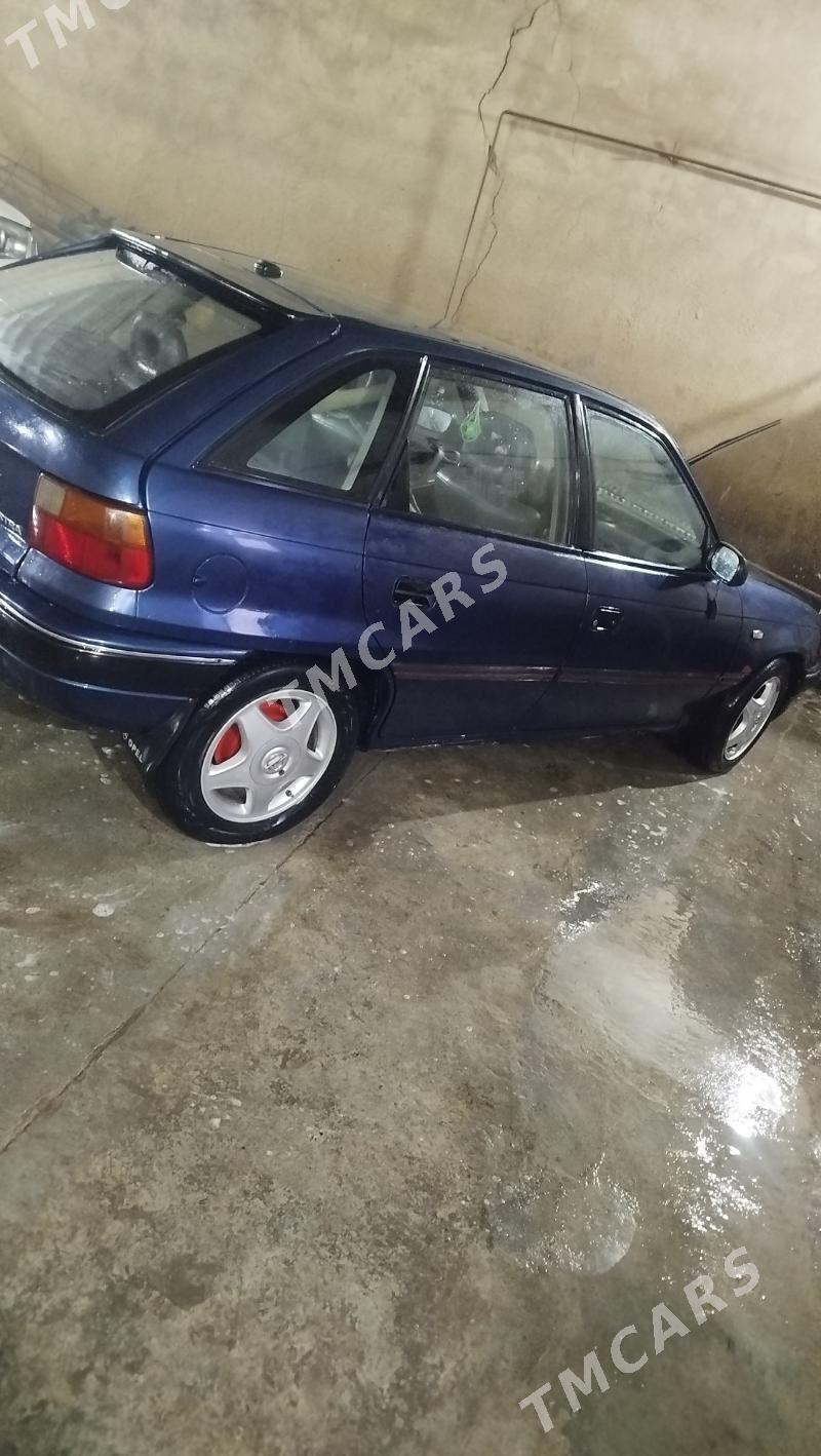 Opel Astra 1993 - 30 000 TMT - Saýat - img 3