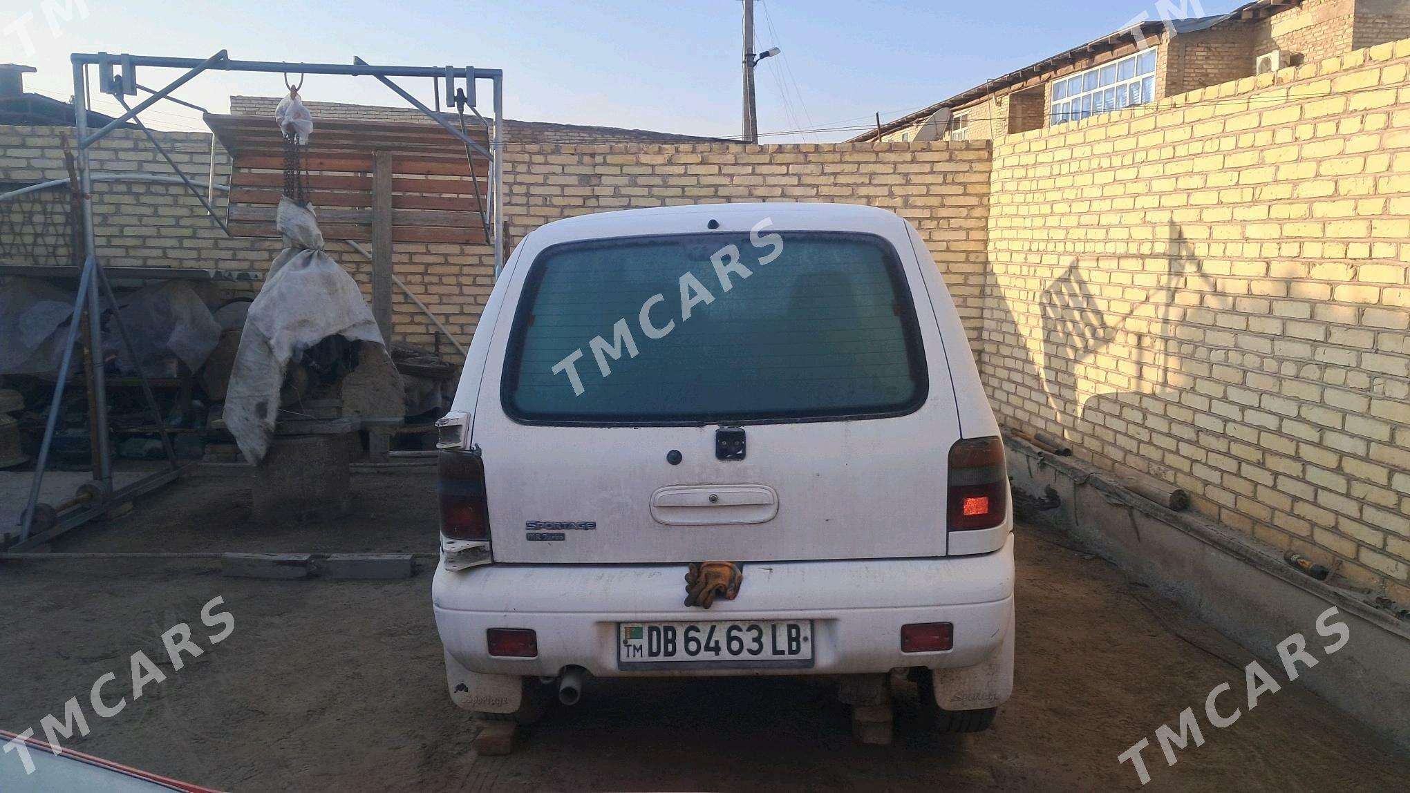 Kia Sportage 1997 - 40 000 TMT - Дянев - img 2