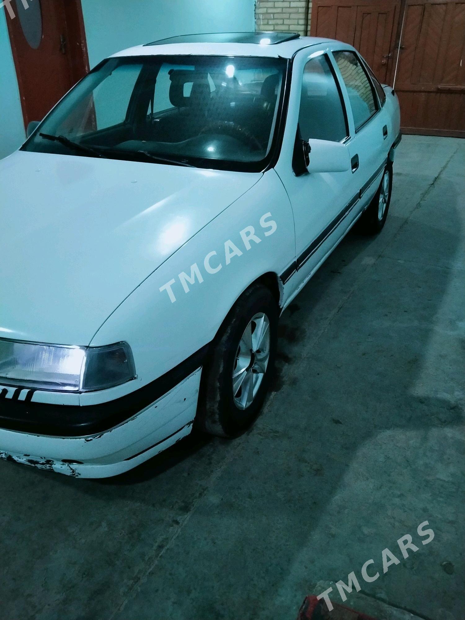 Opel Vectra 1992 - 22 000 TMT - Дянев - img 4