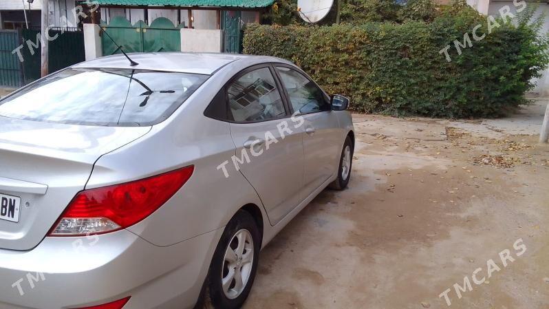 Hyundai Accent 2014 - 130 000 TMT - Туркменбаши - img 5