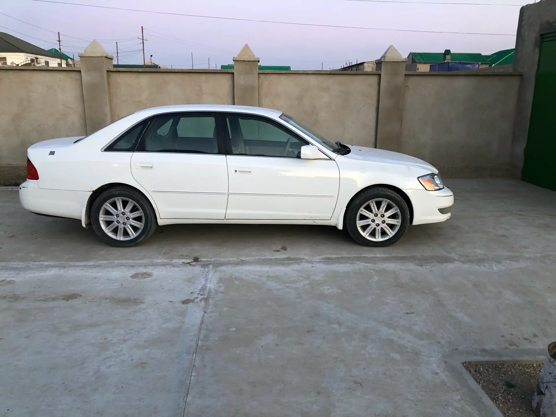 Toyota Avalon 2000 - 132 000 TMT - Хазар - img 5