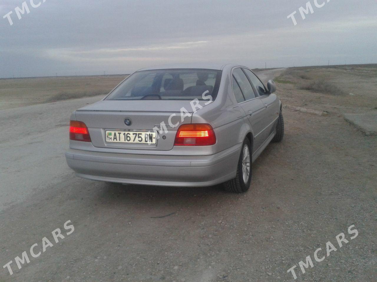 BMW E39 2000 - 86 000 TMT - Эсенгулы - img 4