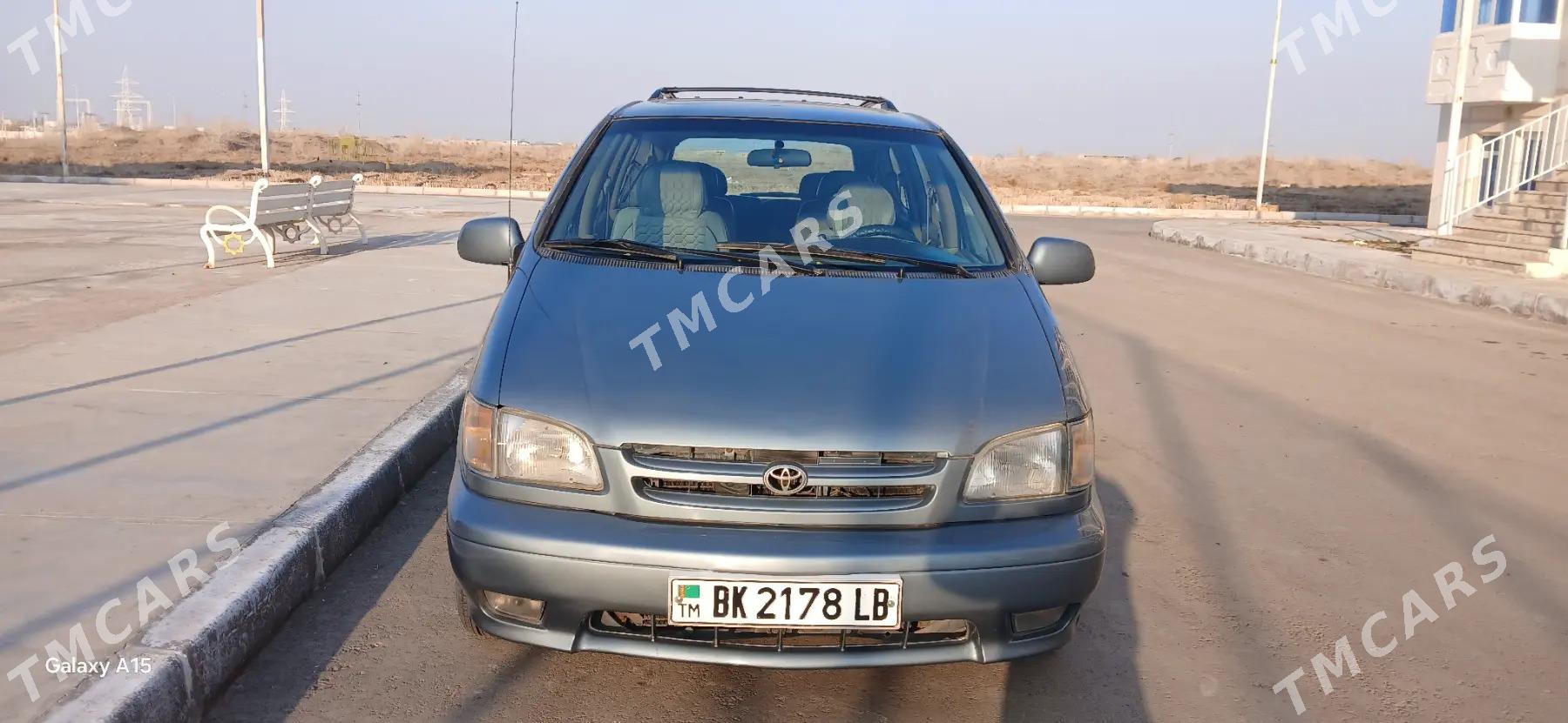 Toyota Sienna 2000 - 150 000 TMT - Дянев - img 2