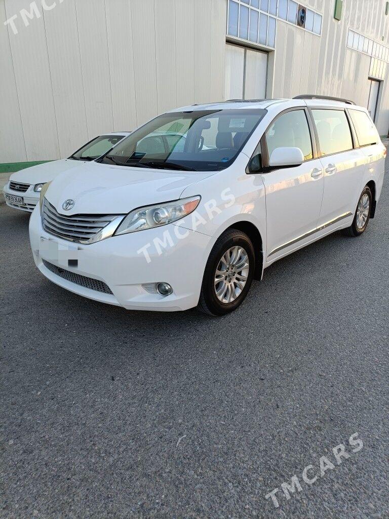 Toyota Sienna 2012 - 278 000 TMT - Aşgabat - img 2