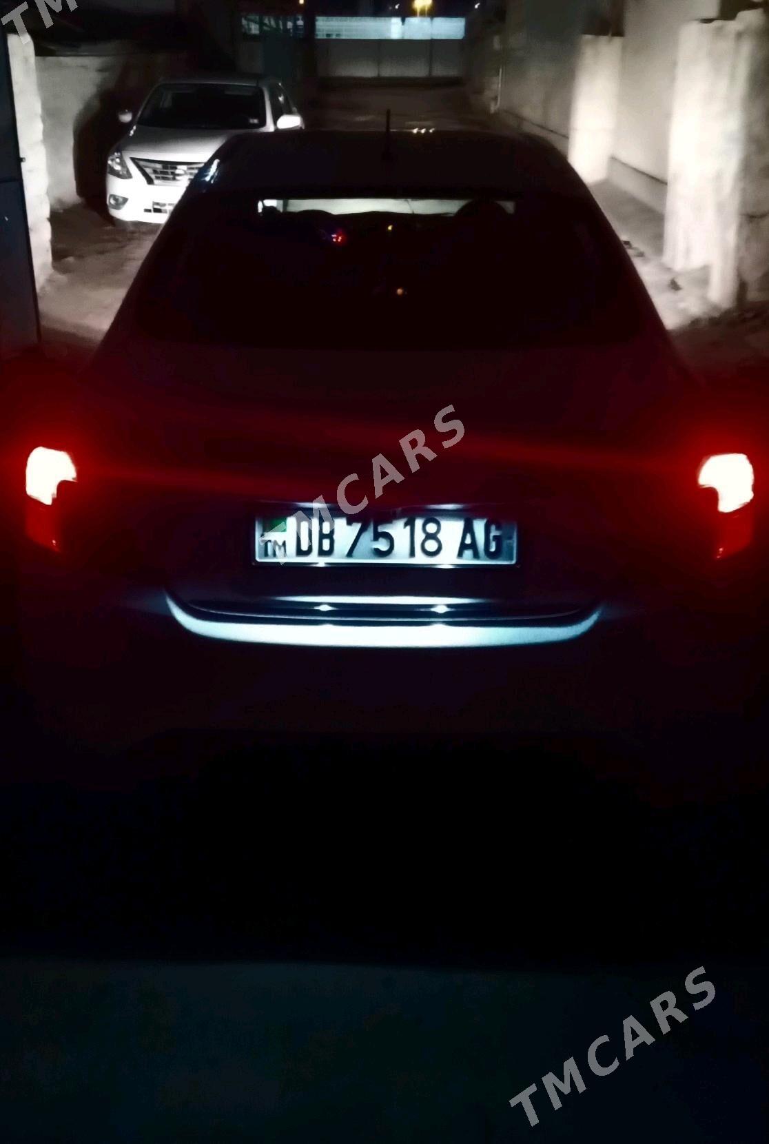 Nissan Versa 2017 - 130 000 TMT - Köşi - img 6