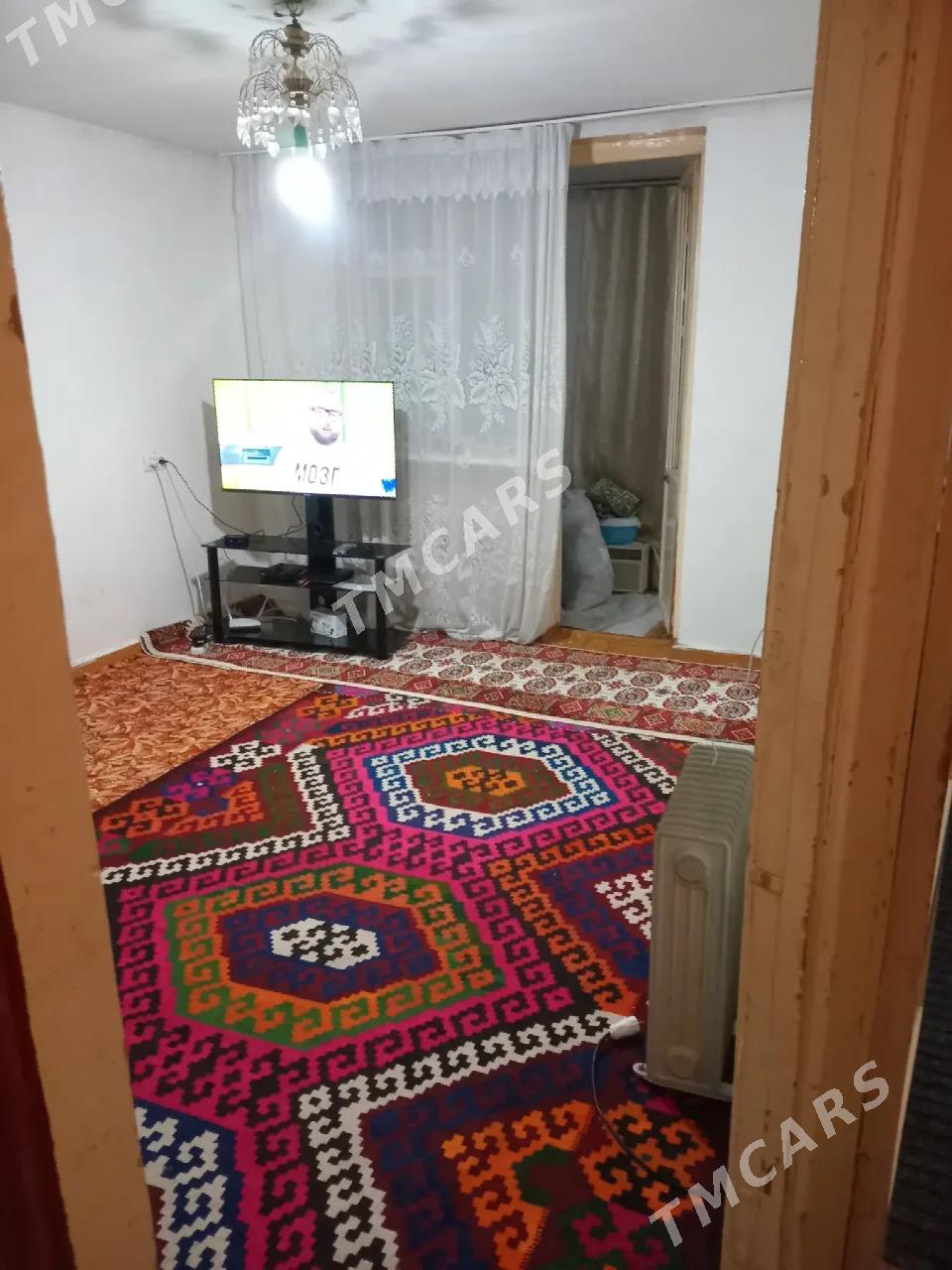 9 МКР 1 В 2 КОМ - 9 мкр - img 1