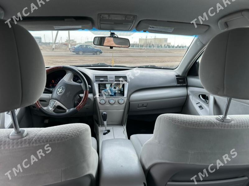 Toyota Camry 2011 - 170 000 TMT - Дашогуз - img 9