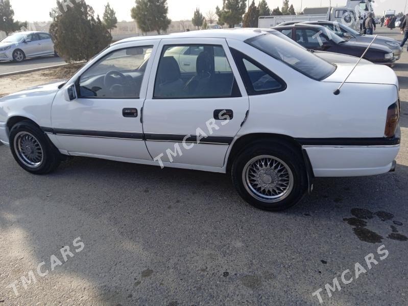 Opel Vectra 1991 - 34 000 TMT - Фарап - img 4