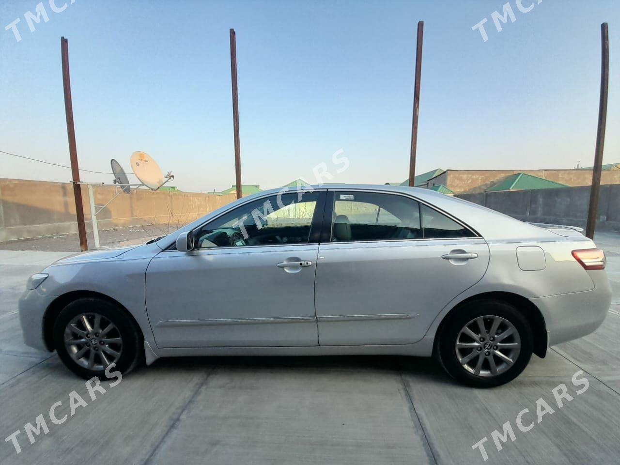 Toyota Camry 2011 - 240 000 TMT - Гёкдепе - img 5