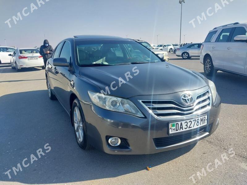 Toyota Camry 2011 - 200 000 TMT - Мары - img 5