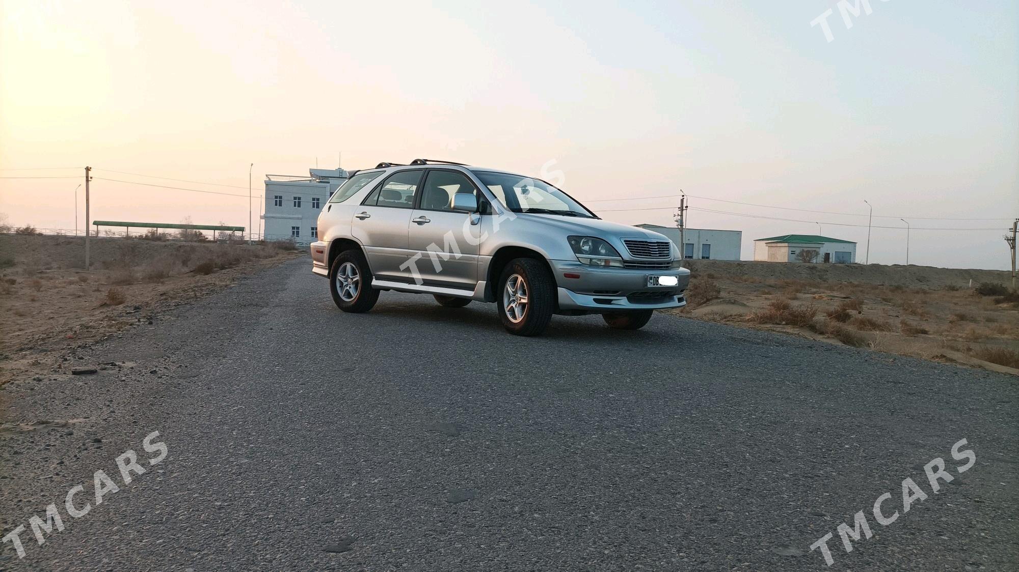 Lexus RX 300 2002 - 180 000 TMT - Kerki - img 2