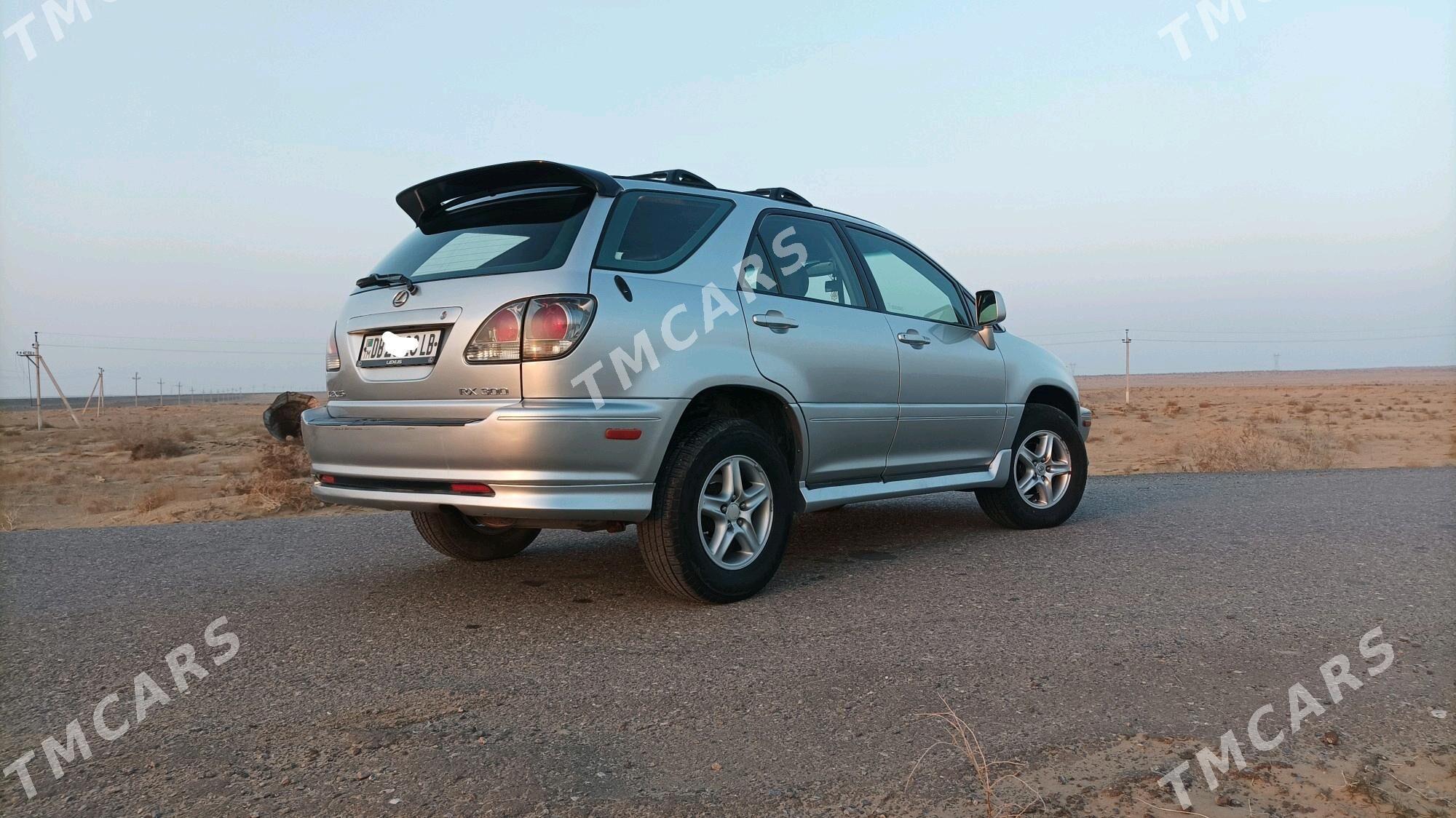 Lexus RX 300 2002 - 180 000 TMT - Kerki - img 4