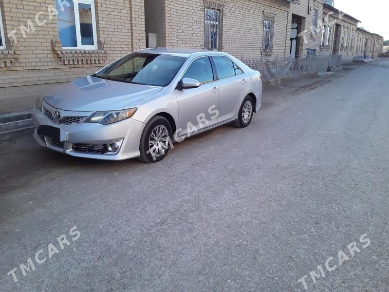 Toyota Camry 2012 - 200 000 TMT - Türkmenabat - img 4