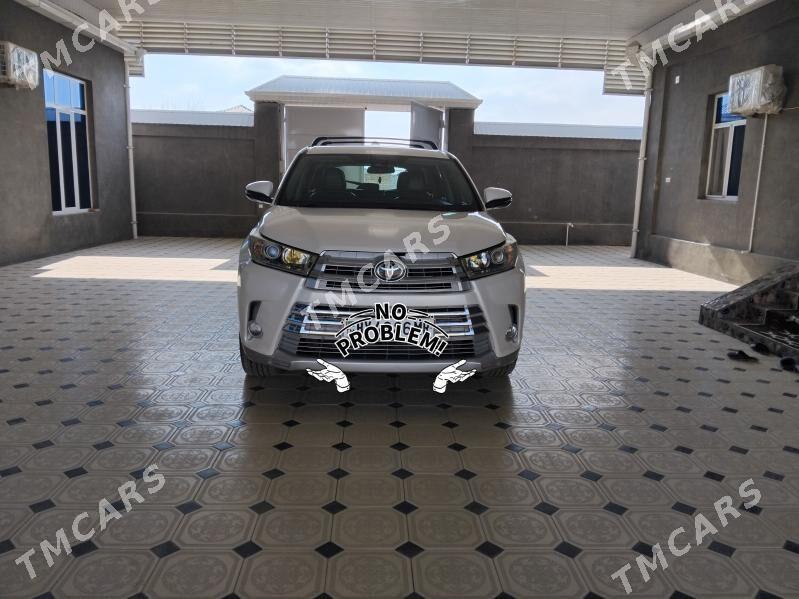 Toyota Highlander 2019 - 430 000 TMT - Мары - img 2