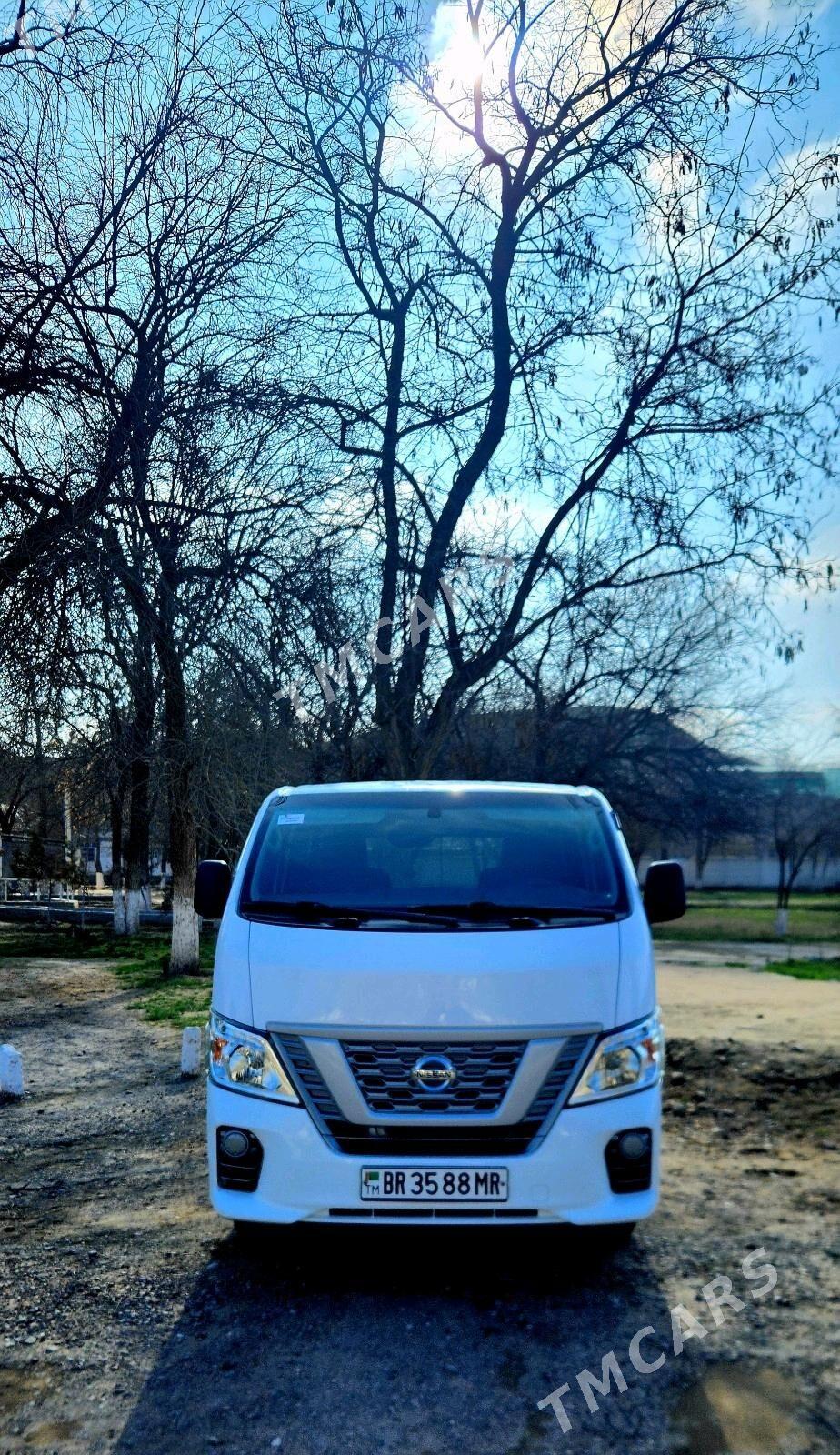 Nissan Urvan 2018 - 295 000 TMT - Мары - img 5