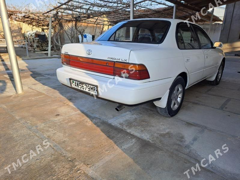 Toyota Corolla 1994 - 60 000 TMT - Мары - img 7