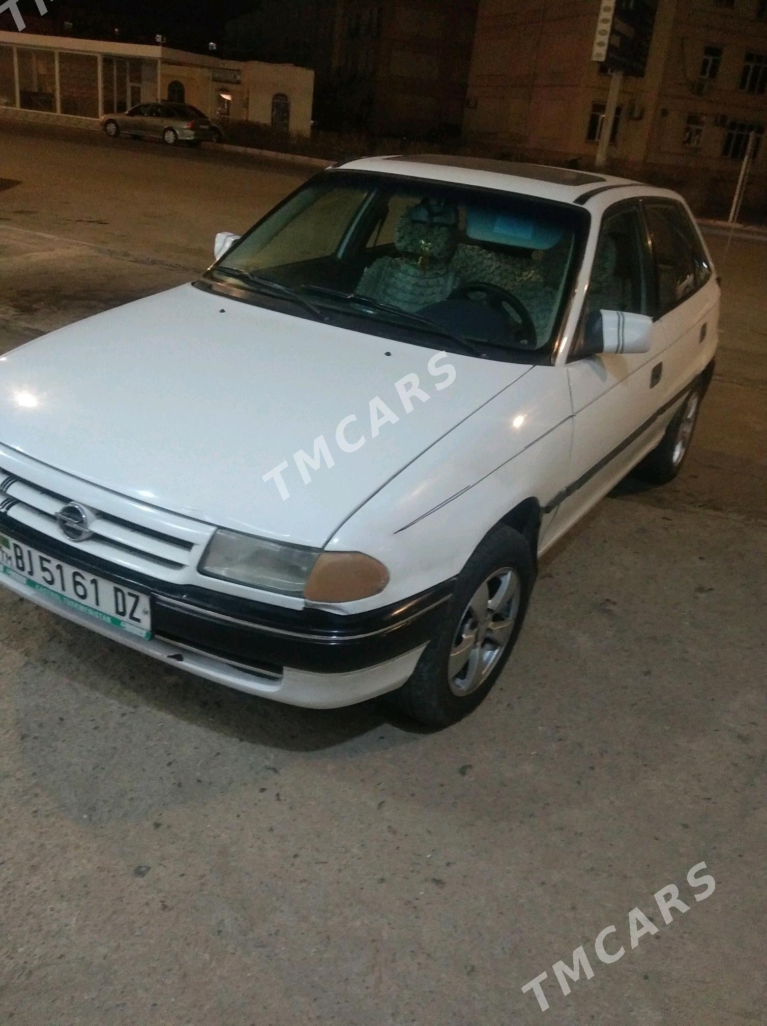 Opel Astra 1993 - 25 000 TMT - Daşoguz - img 4