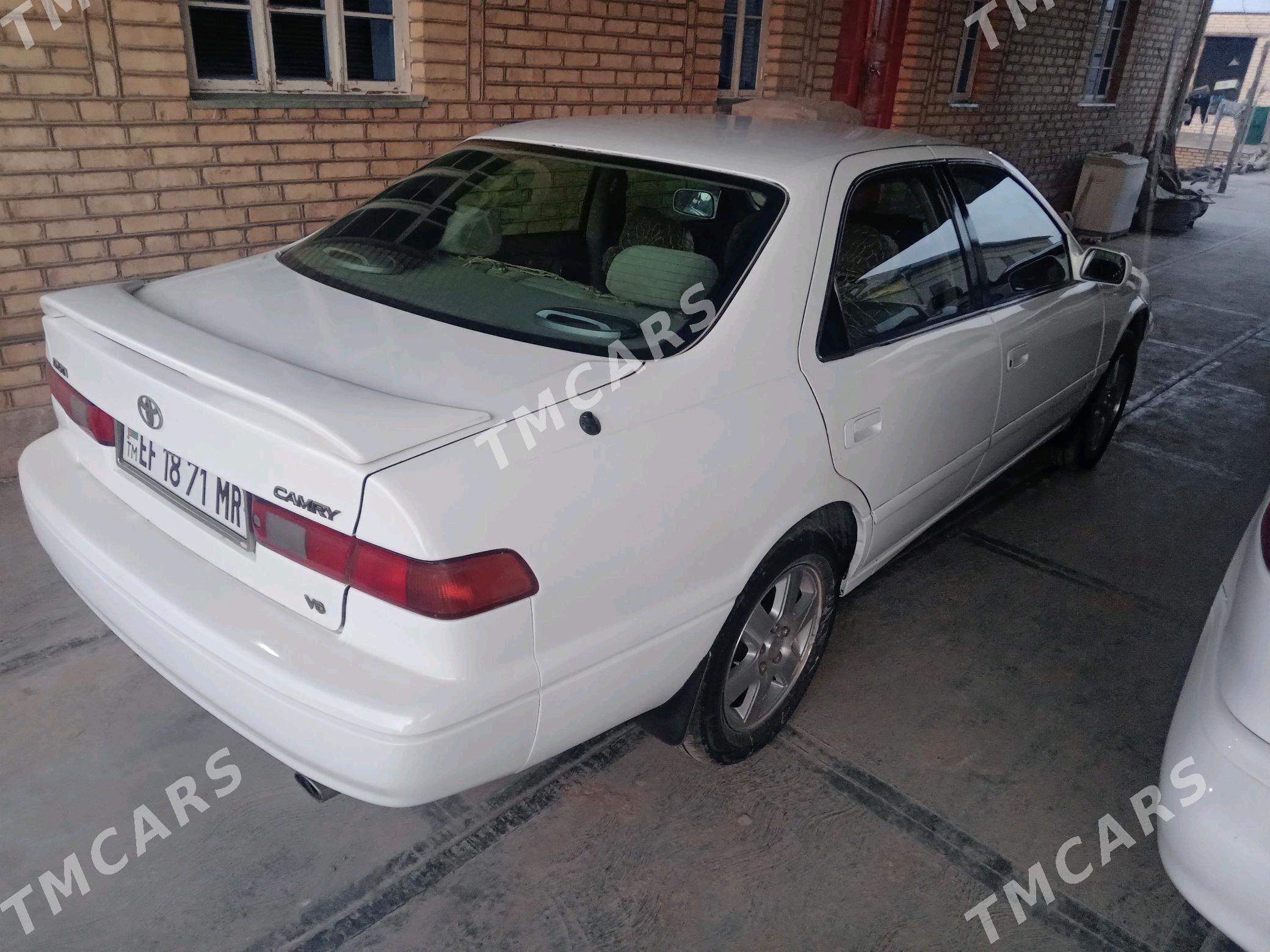 Toyota Camry 1998 - 120 000 TMT - Векильбазар - img 2