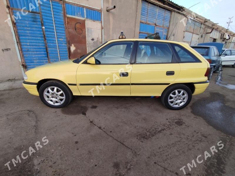 Opel Astra 1994 - 40 000 TMT - Шабатский этрап - img 3