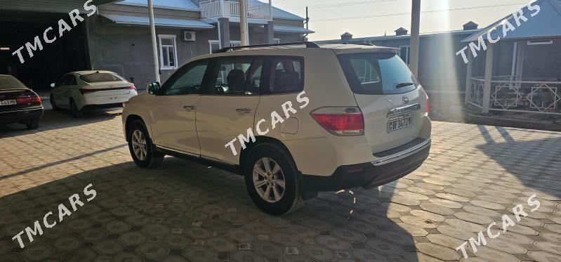 Toyota Highlander 2011 - 225 000 TMT - Baýramaly - img 8