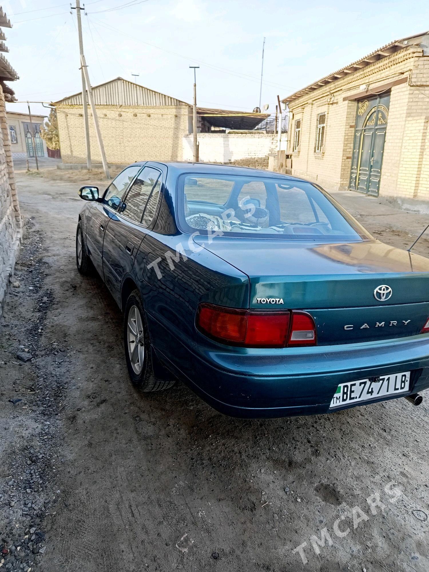 Toyota Camry 1996 - 78 000 TMT - Туркменабат - img 4