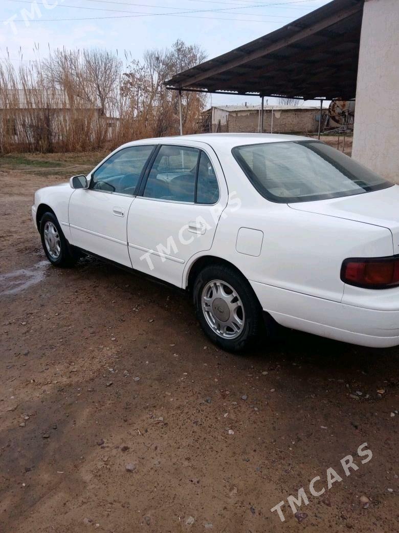 Toyota Camry 1996 - 92 000 TMT - Ёлётен - img 5