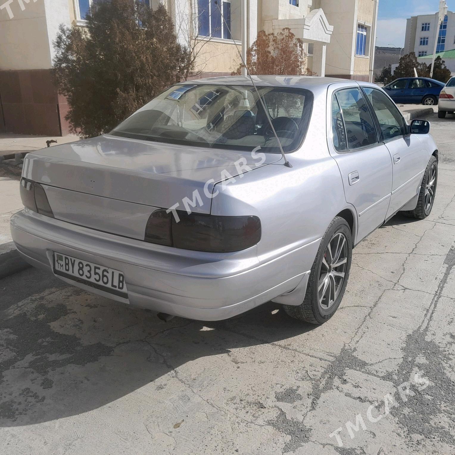 Toyota Camry 1995 - 70 000 TMT - Койтендаг - img 4