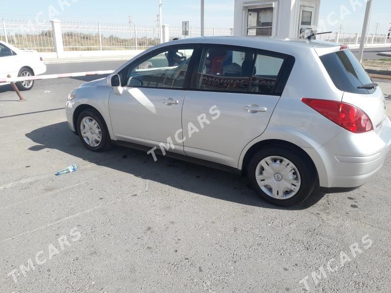 Nissan Versa 2010 - 130 000 TMT - Änew - img 2