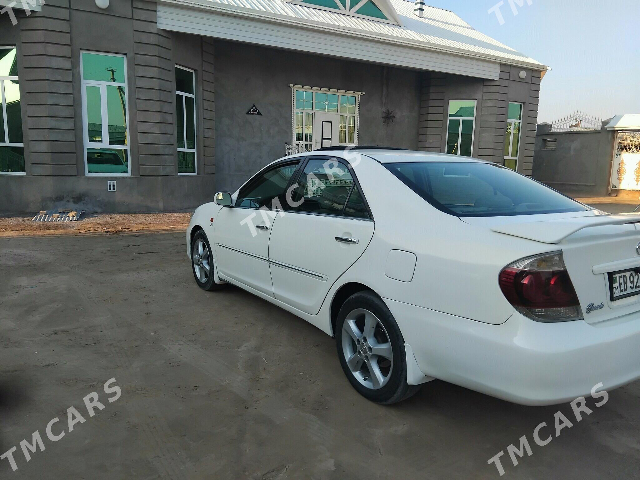 Toyota Camry 2002 - 125 000 TMT - Мары - img 2