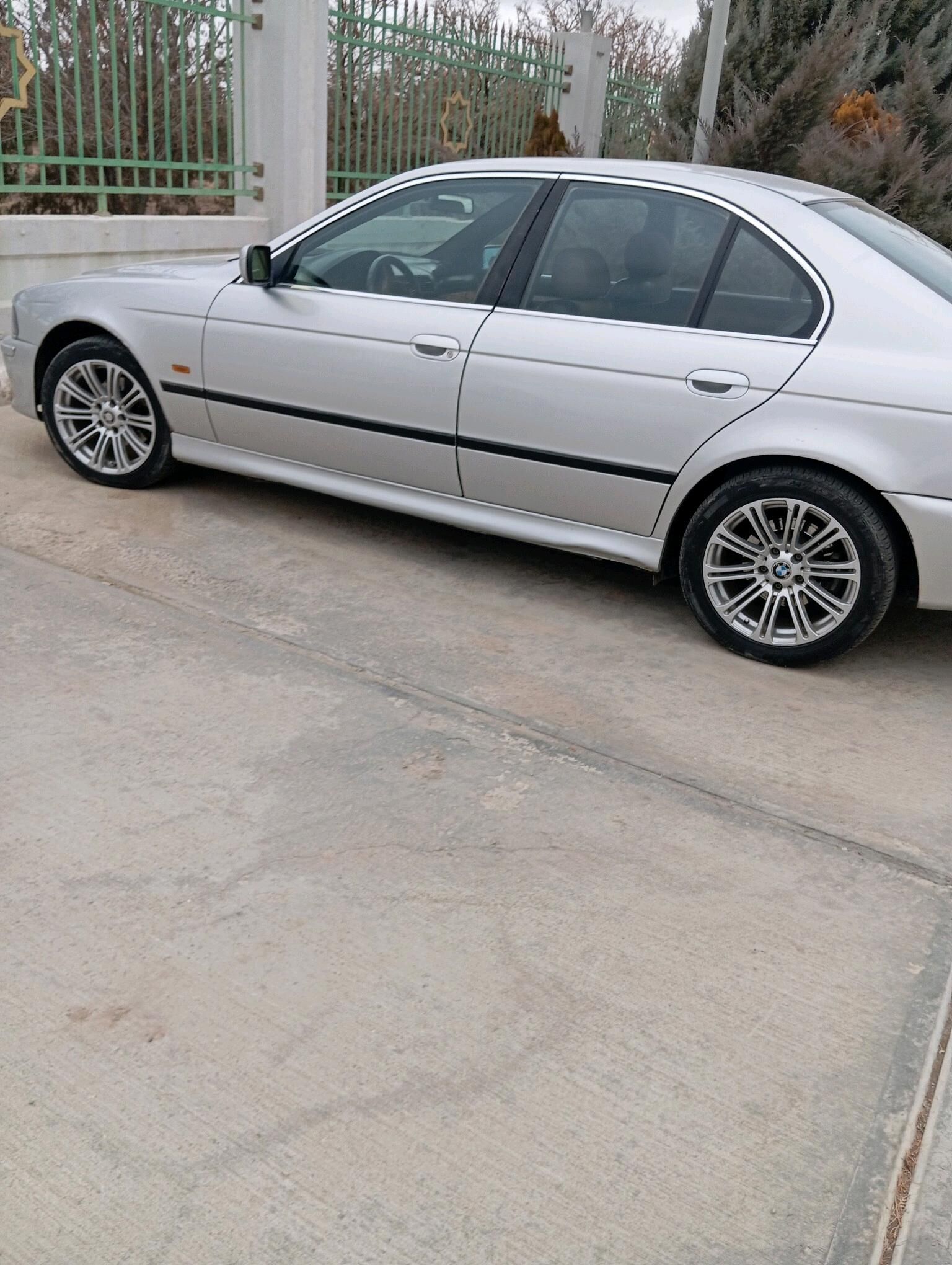 BMW E39 1998 - 85 000 TMT - Кёнеургенч - img 5