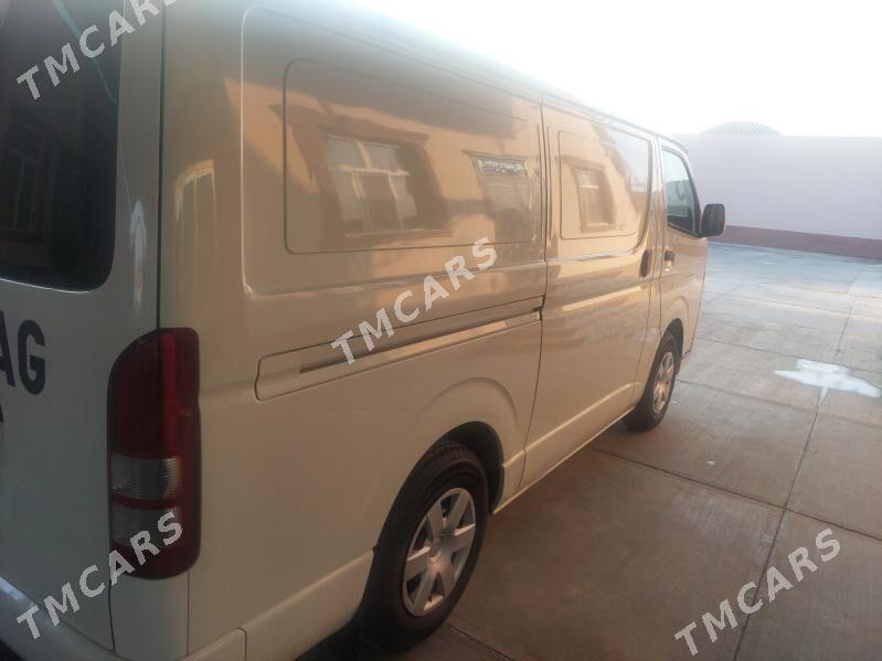 Toyota Hiace 2017 - 370 000 TMT - Бузмеин - img 4