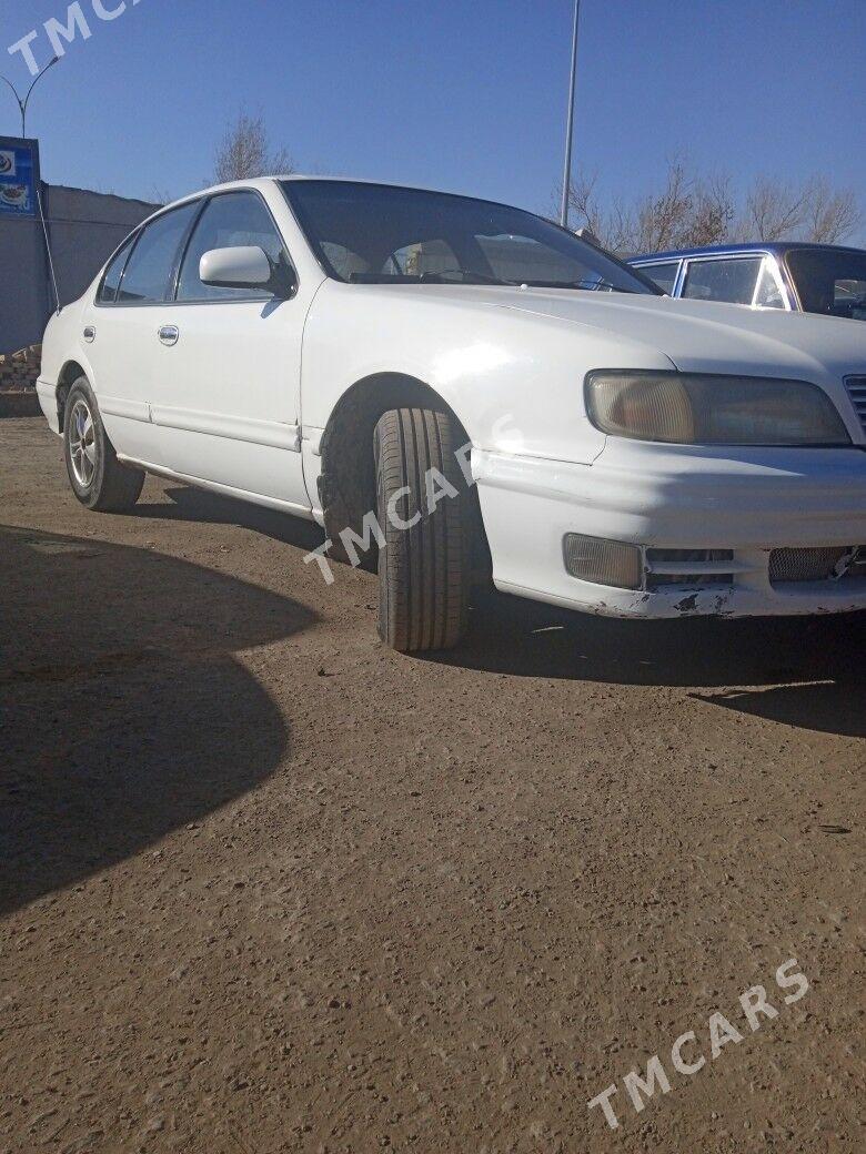 Nissan Maxima 1994 - 38 000 TMT - Гурбансолтан Едже - img 5