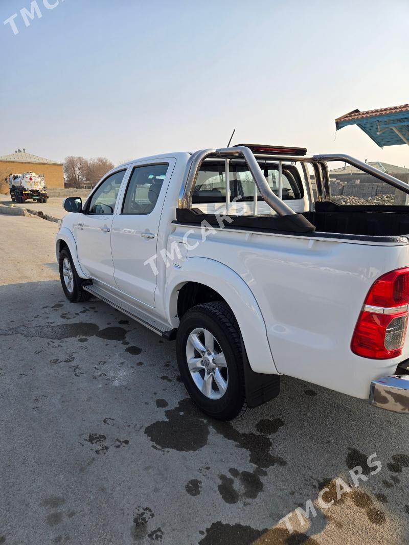 Toyota Hilux 2014 - 400 000 TMT - Bäherden - img 6