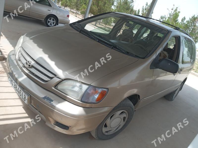 Toyota Sienna 2001 - 130 000 TMT - Халач - img 2